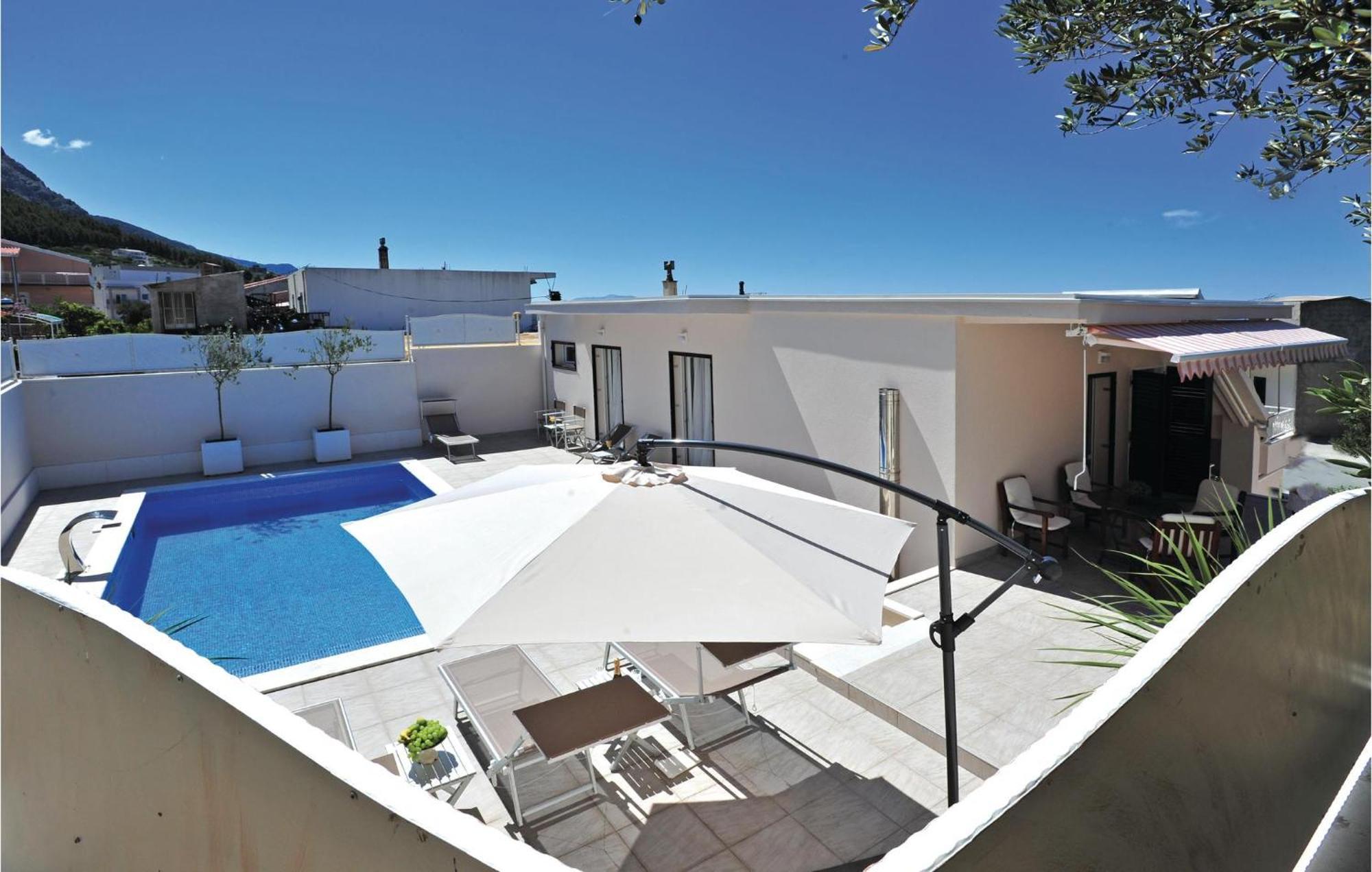 3 Bedroom Gorgeous Home In Makarska Exteriör bild