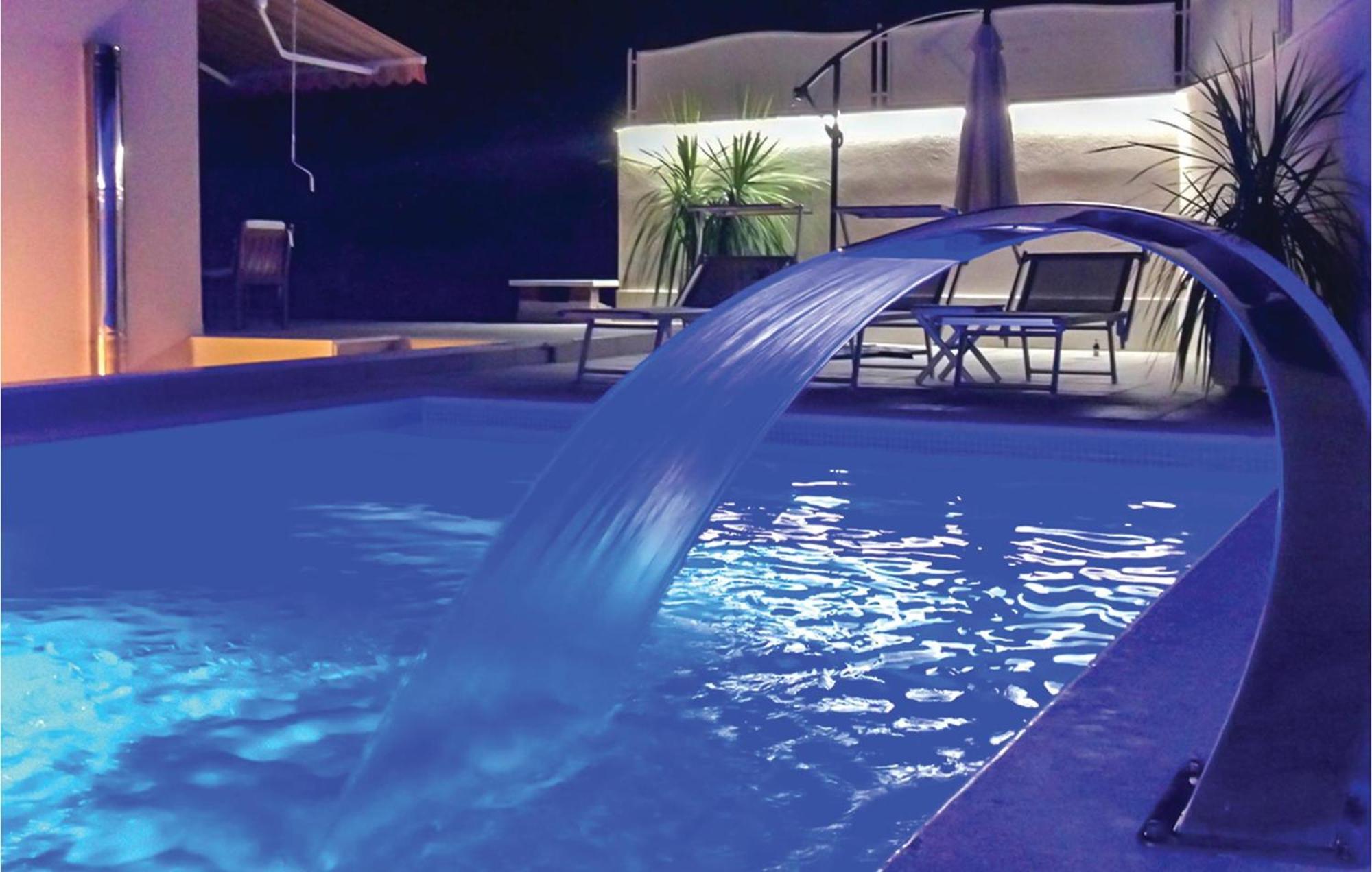 3 Bedroom Gorgeous Home In Makarska Exteriör bild
