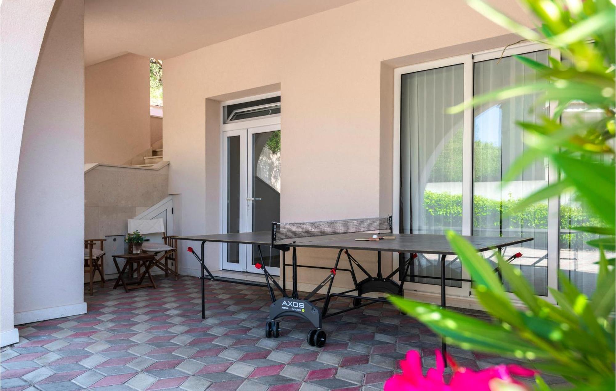 3 Bedroom Gorgeous Home In Makarska Exteriör bild