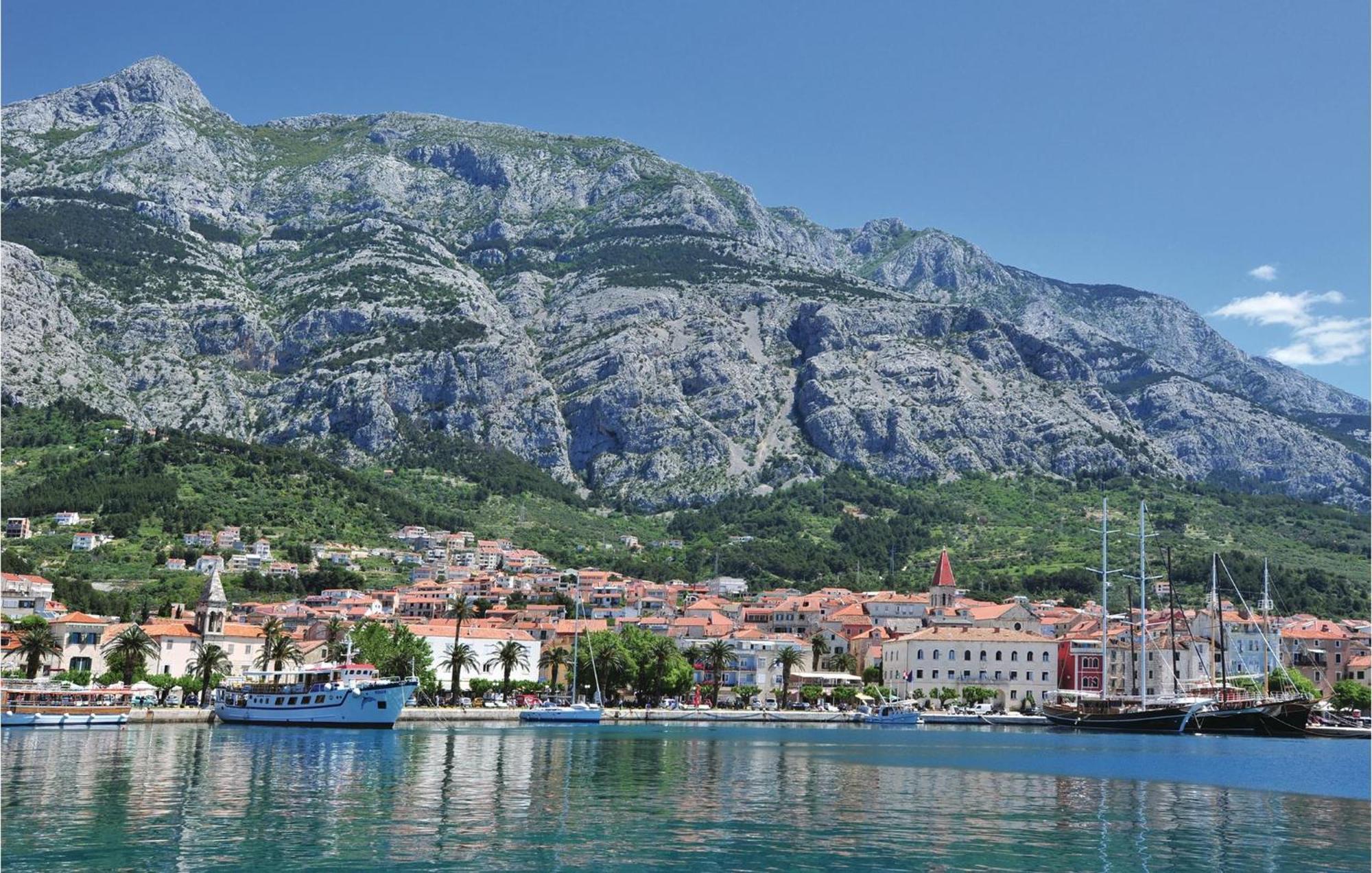 3 Bedroom Gorgeous Home In Makarska Exteriör bild