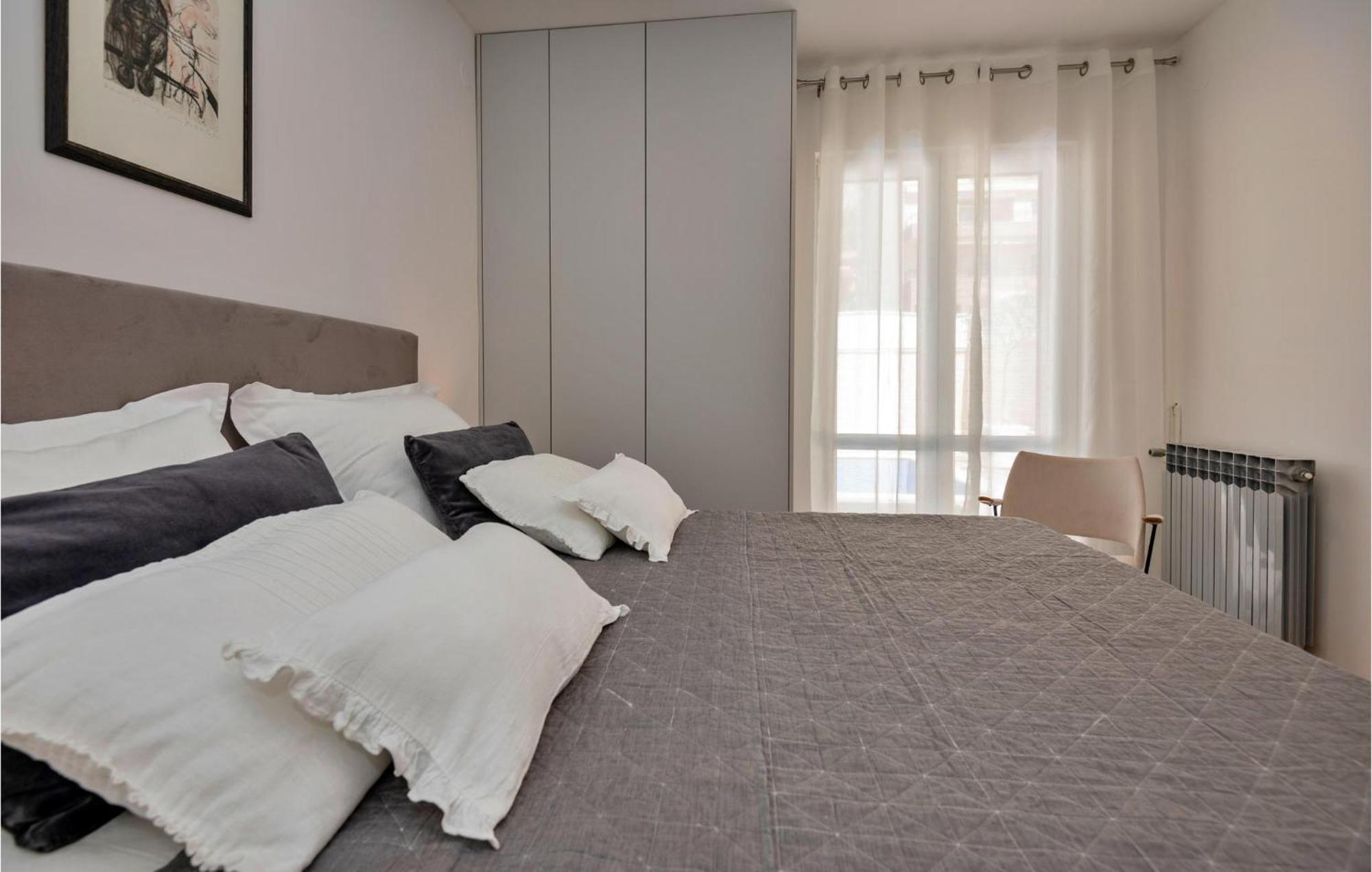 3 Bedroom Gorgeous Home In Makarska Exteriör bild