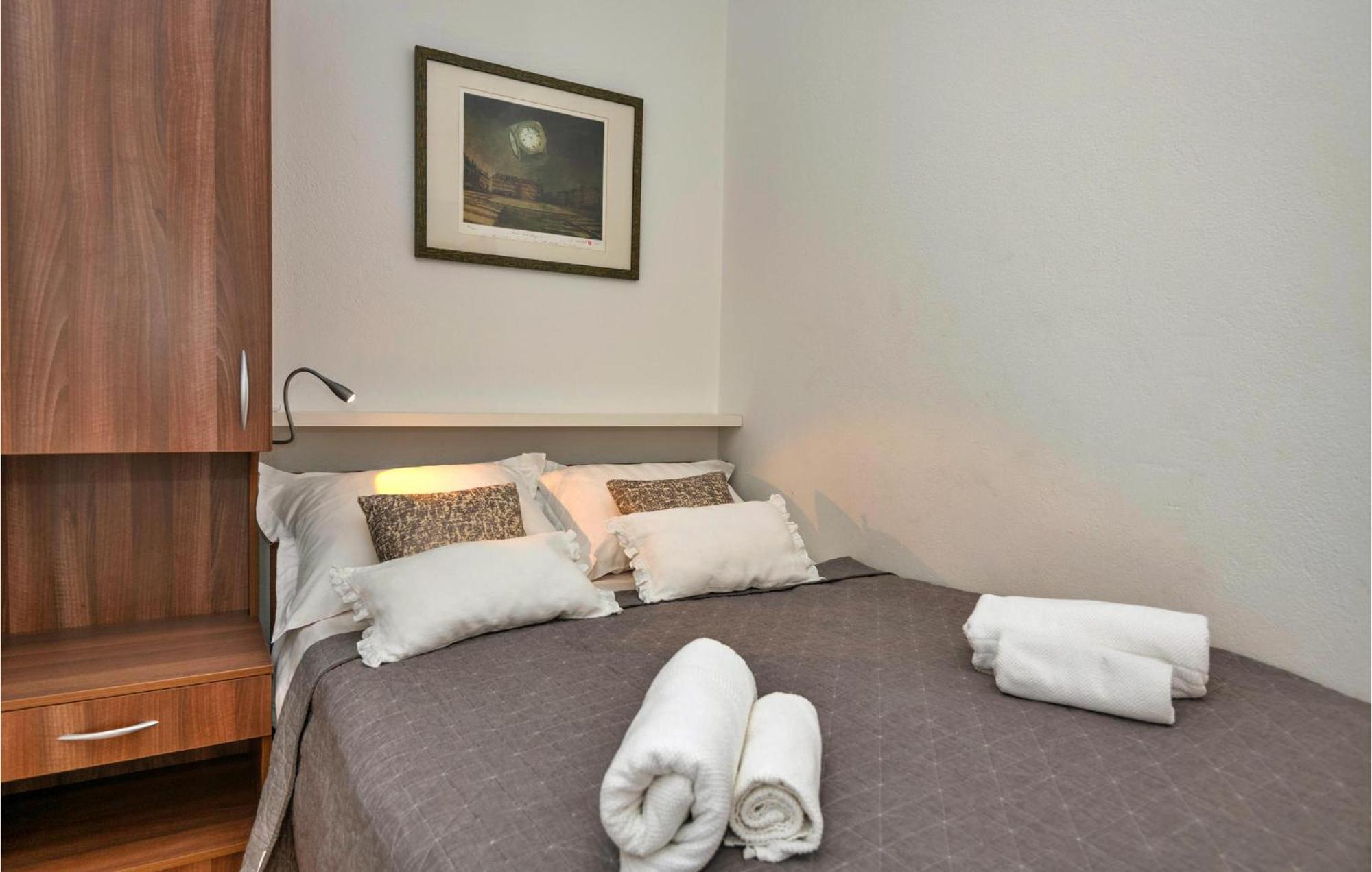 3 Bedroom Gorgeous Home In Makarska Exteriör bild